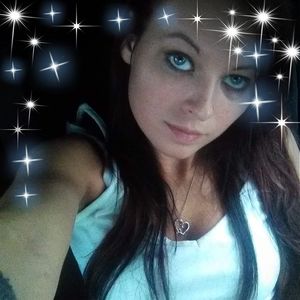 Meet your Posher, Becky